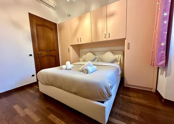 Domus Trastevere 900
